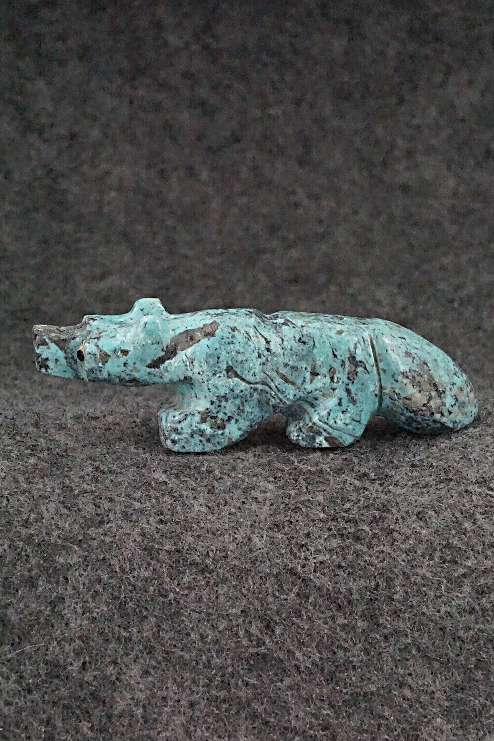 Wolf Zuni Fetish Carving - Reynold Lunasee