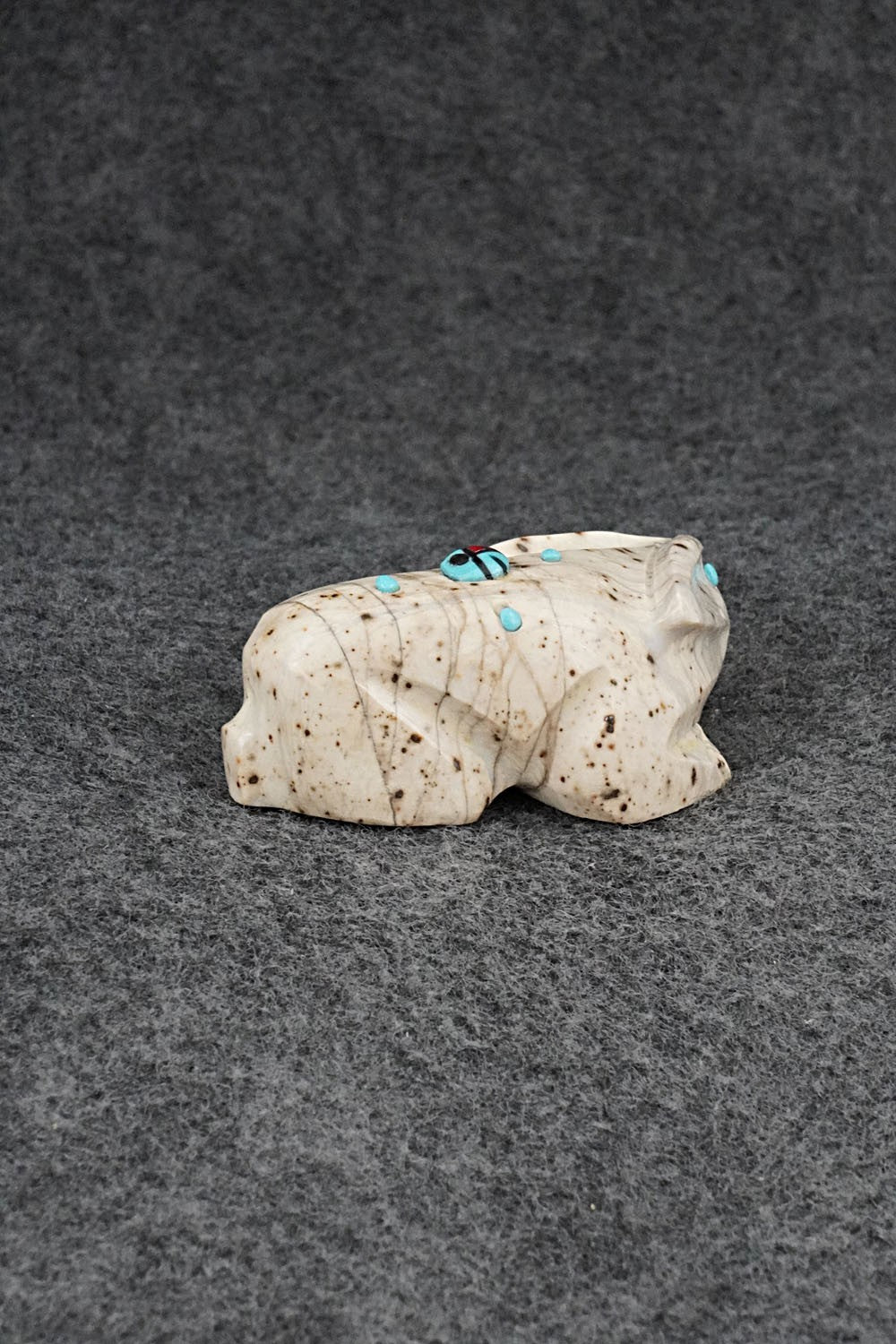 Rabbit Zuni Fetish Carving - Dannette Laate