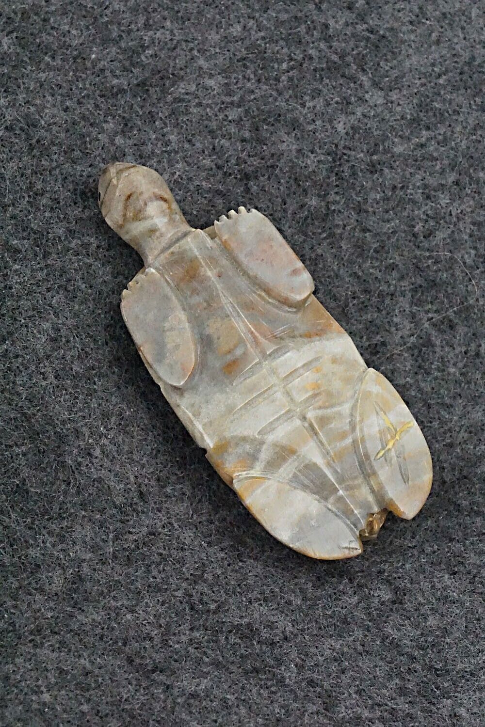 Turtle Zuni Fetish Carving - Alex Tsethlikai