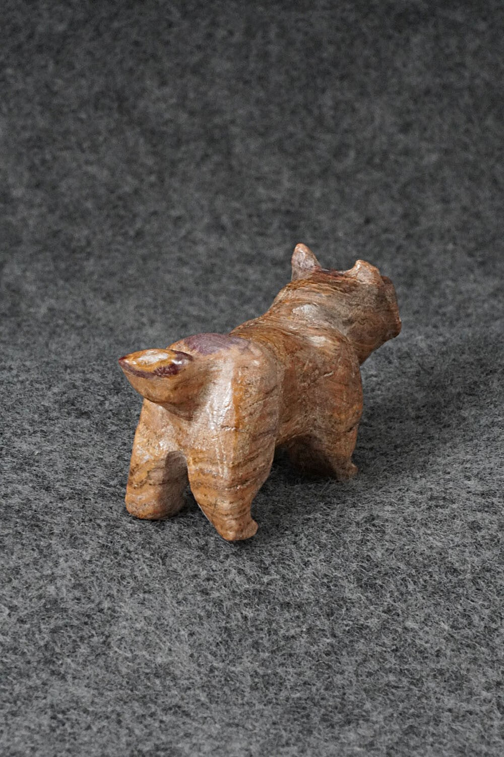 Bobcat Zuni Fetish Carving - Freddie Leekya