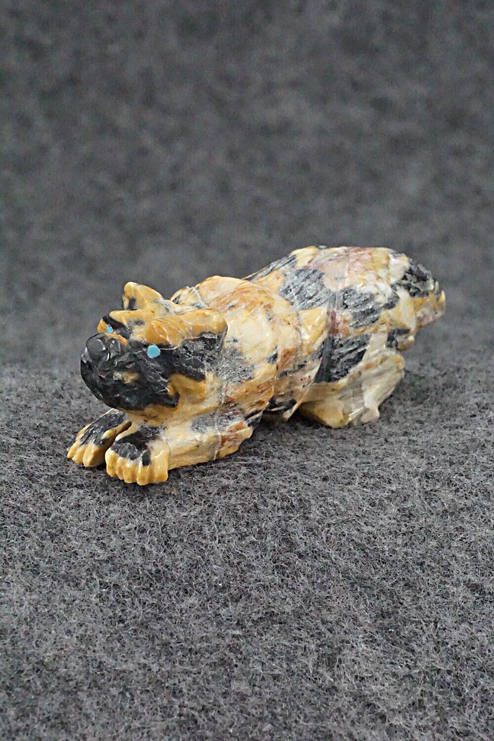 Wolf Zuni Fetish Carving - Tony Mackel