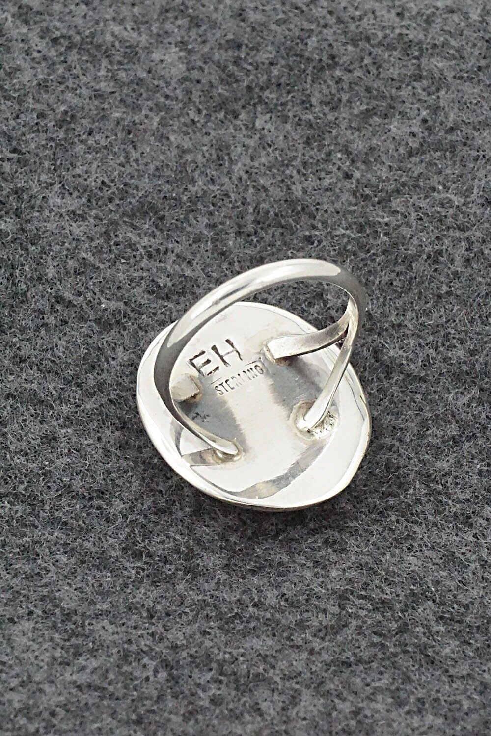 Spiny Oyster & Sterling Silver Ring - Ernest Hawthorne - Size 7.25