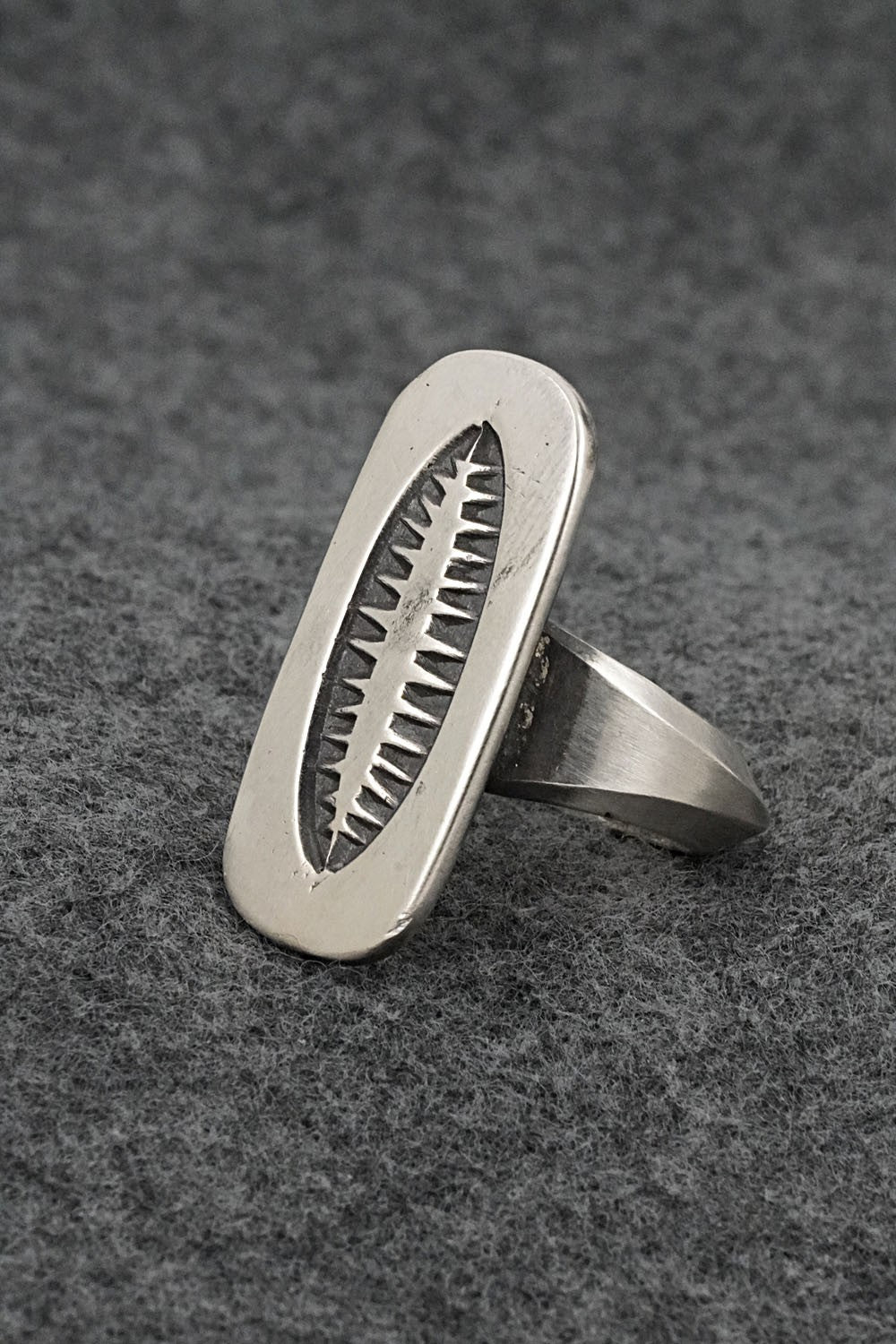 Sterling Silver Ring - Emerson Bill - Size 12