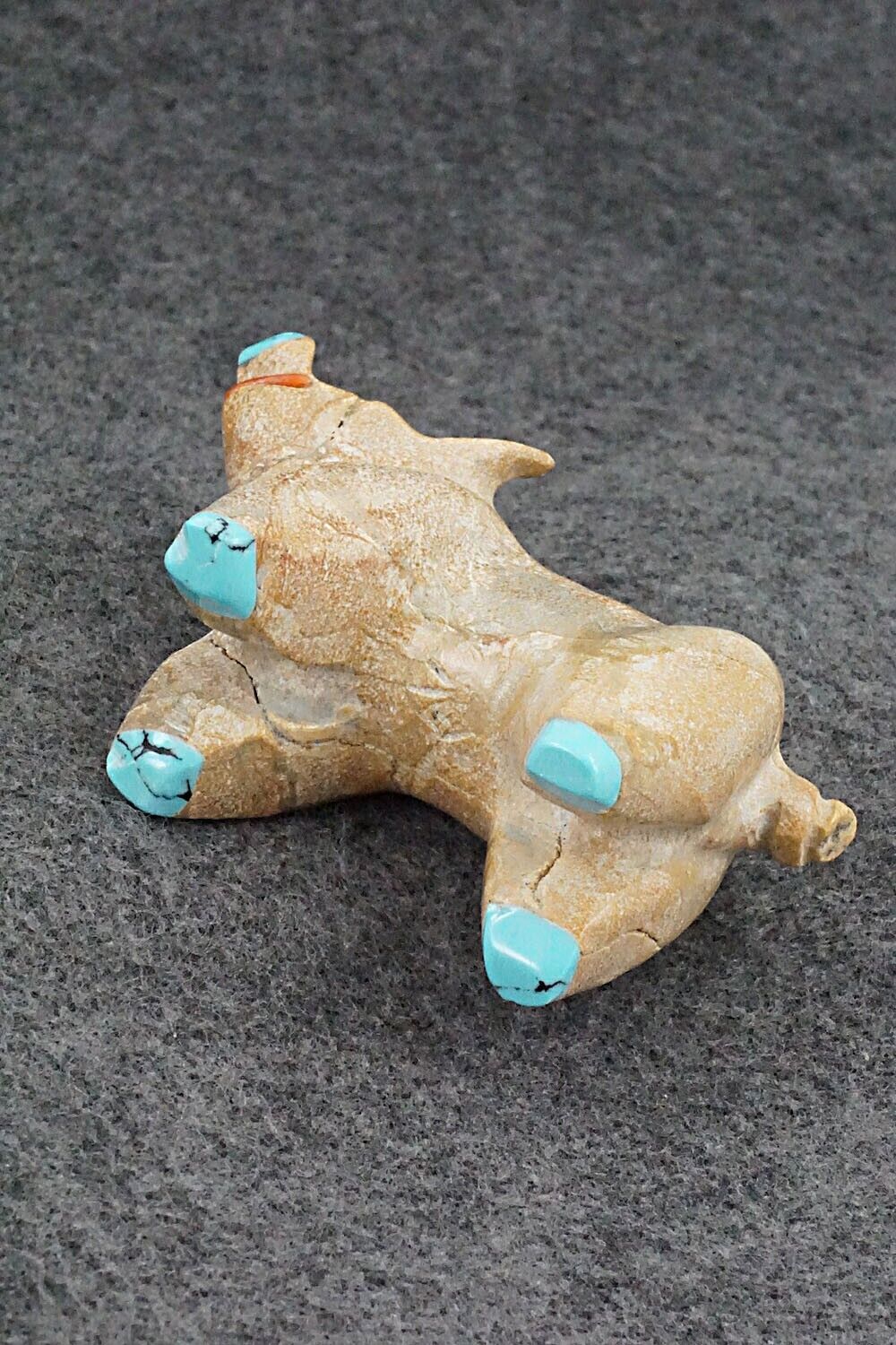 Pig Zuni Fetish Carving - Freddie Leekya
