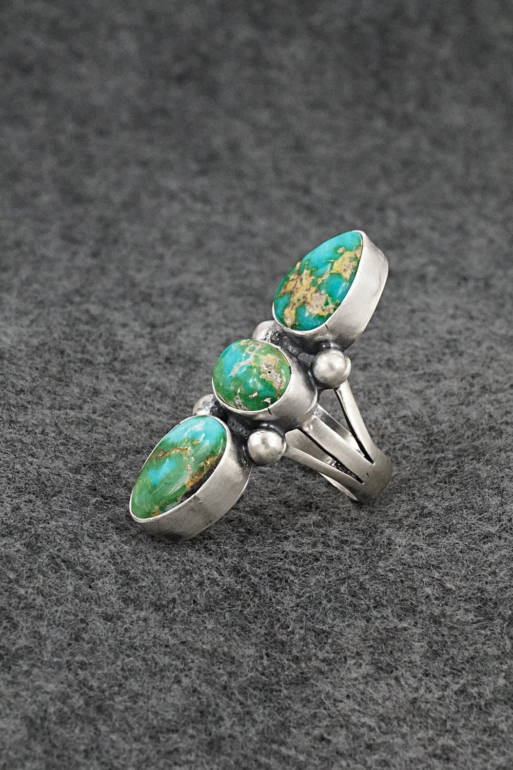 Turquoise & Sterling Silver Ring - Bobby Johnson - Size 7.5