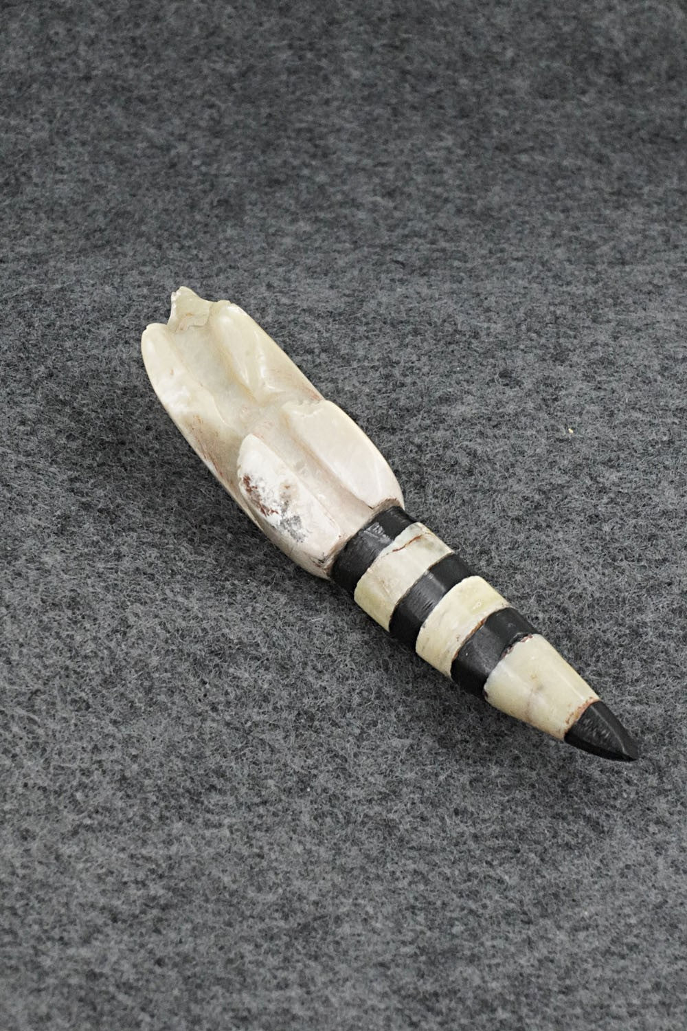 Raccoon Zuni Fetish Carving - Justin Red Elk