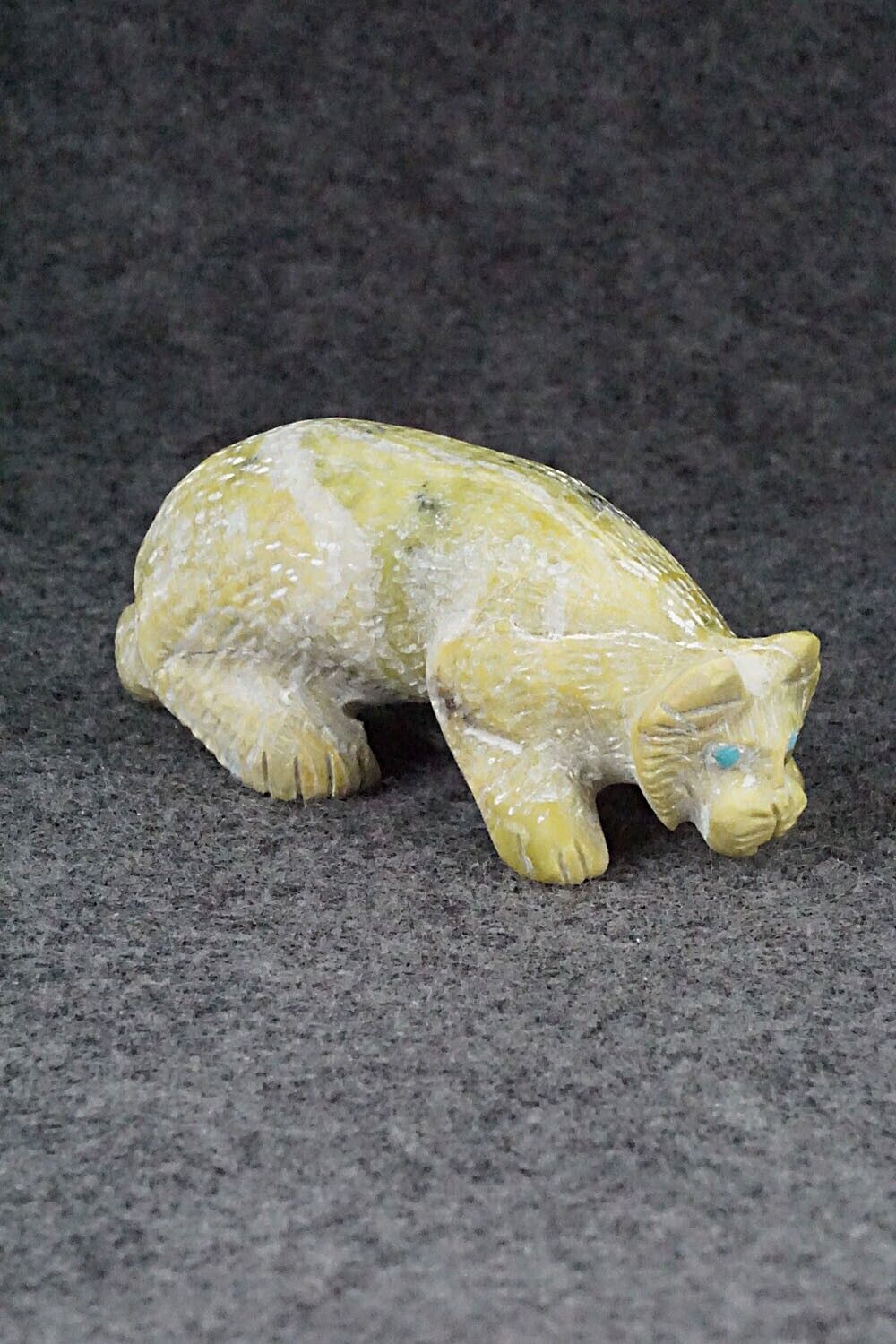 Bobcat Zuni Fetish Carving - Cody Cheama