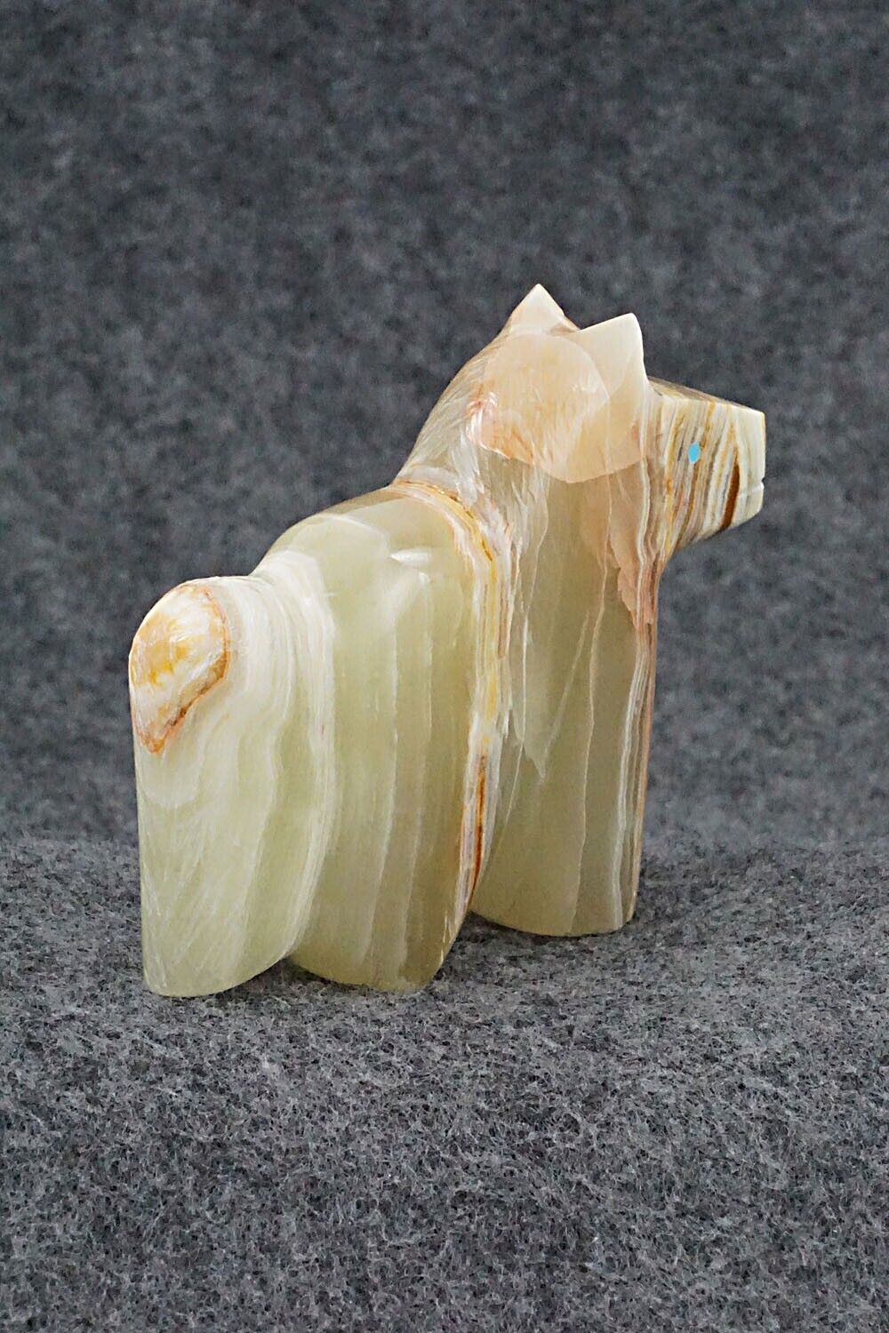 Horse Zuni Fetish Carving - Daphne Quam