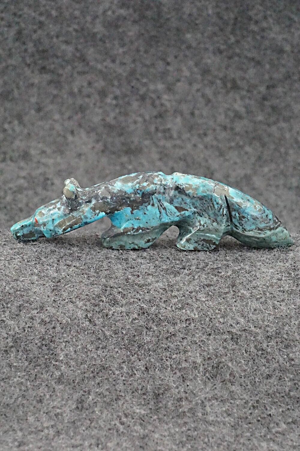 Wolf Zuni Fetish Carving - Reynold Lunasee