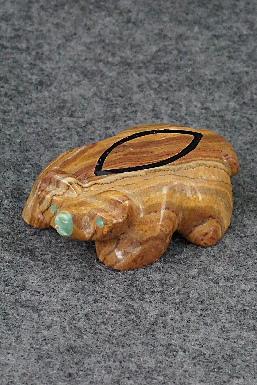 Badger Zuni Fetish Carving - Enrike Leekya