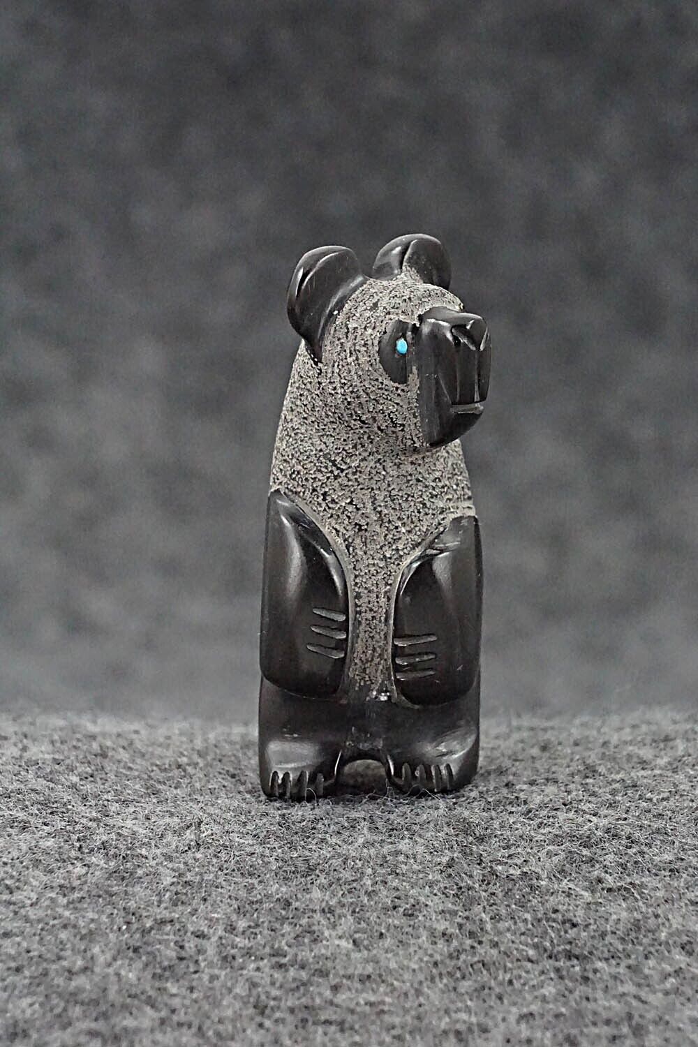 Bear Zuni Fetish Carving - Reynold Lunasee