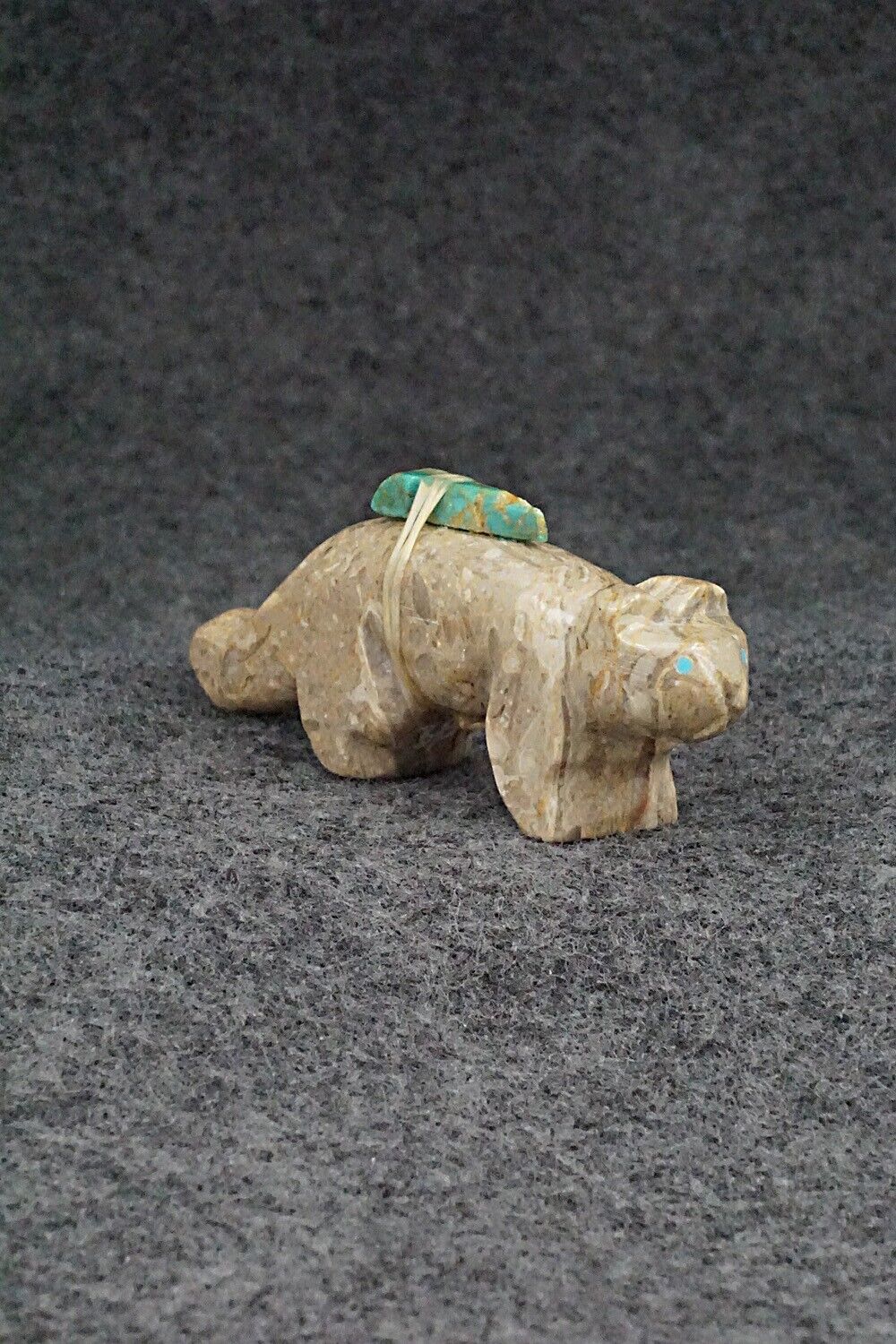 Mountain Lion Zuni Fetish Carving - Bennie Bacy