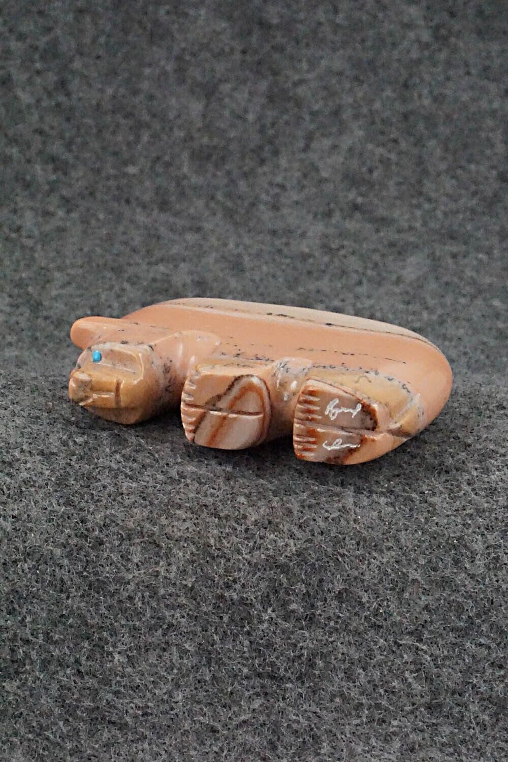 Bear Zuni Fetish Carving - Reynold Lunasee
