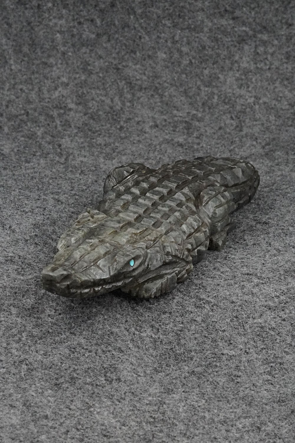 Alligator Zuni Fetish Carving - Tony Mackel