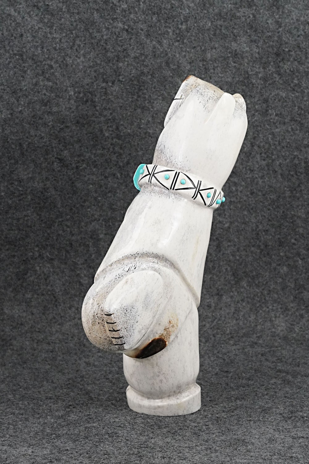 Dancing Bear Zuni Fetish Carving - Claudia Peina