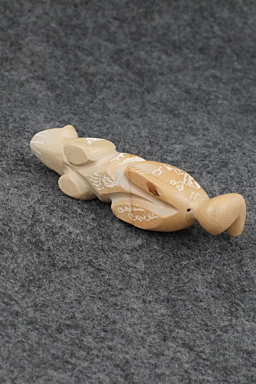 Mountain Lion Zuni Fetish Carving - Adrian Cachini