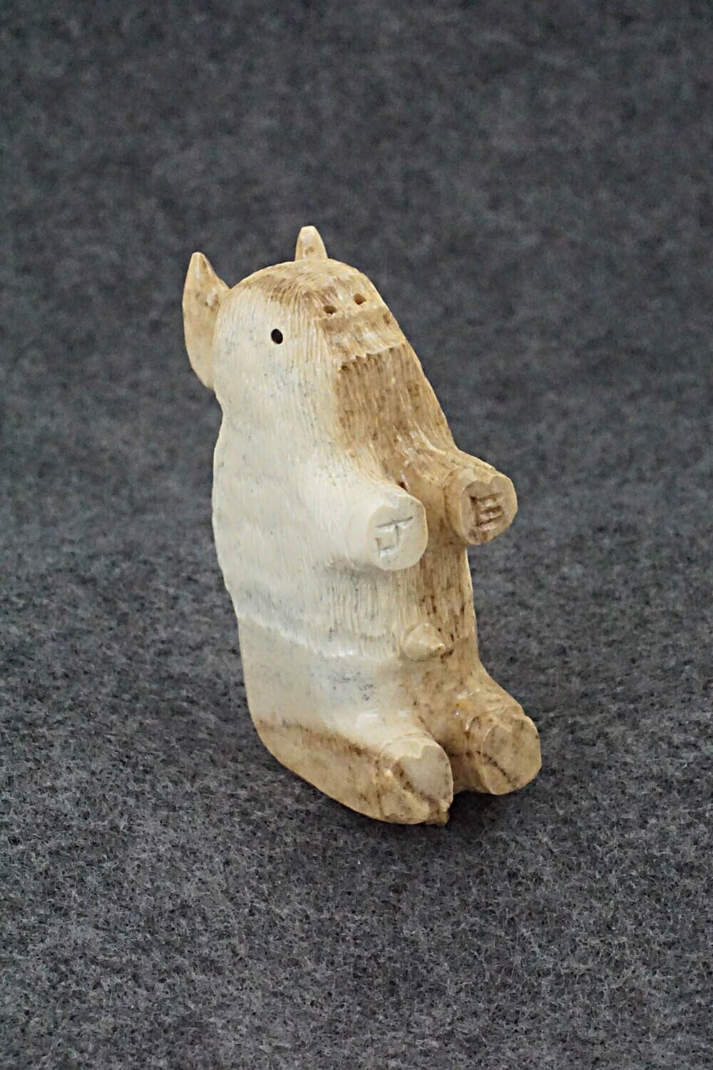 Buffalo Zuni Fetish Carving - Jesus Espino