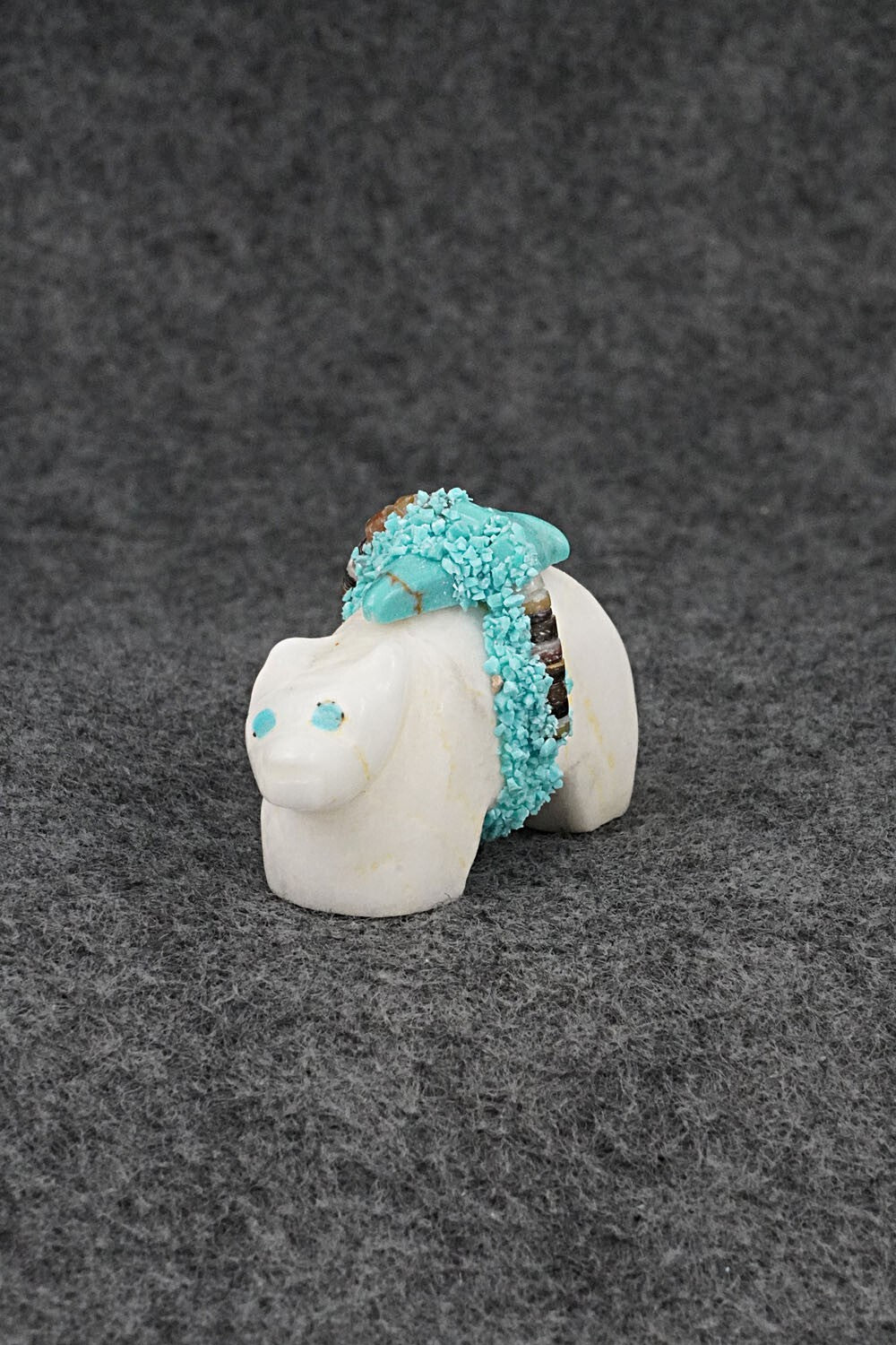 Bear Zuni Fetish Carving - Marvelita Phillips