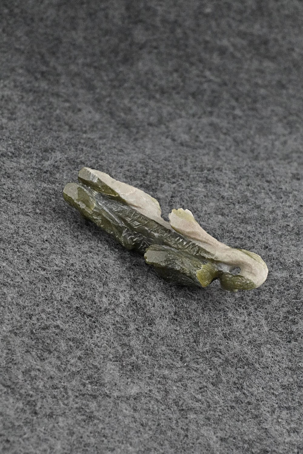 Mountain Lion Zuni Fetish Carving - Wilfred Cheama