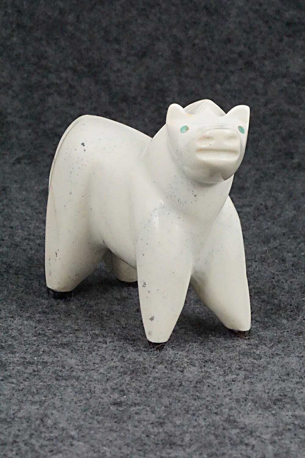 Horse Zuni Fetish Carving - Enrike Leekya