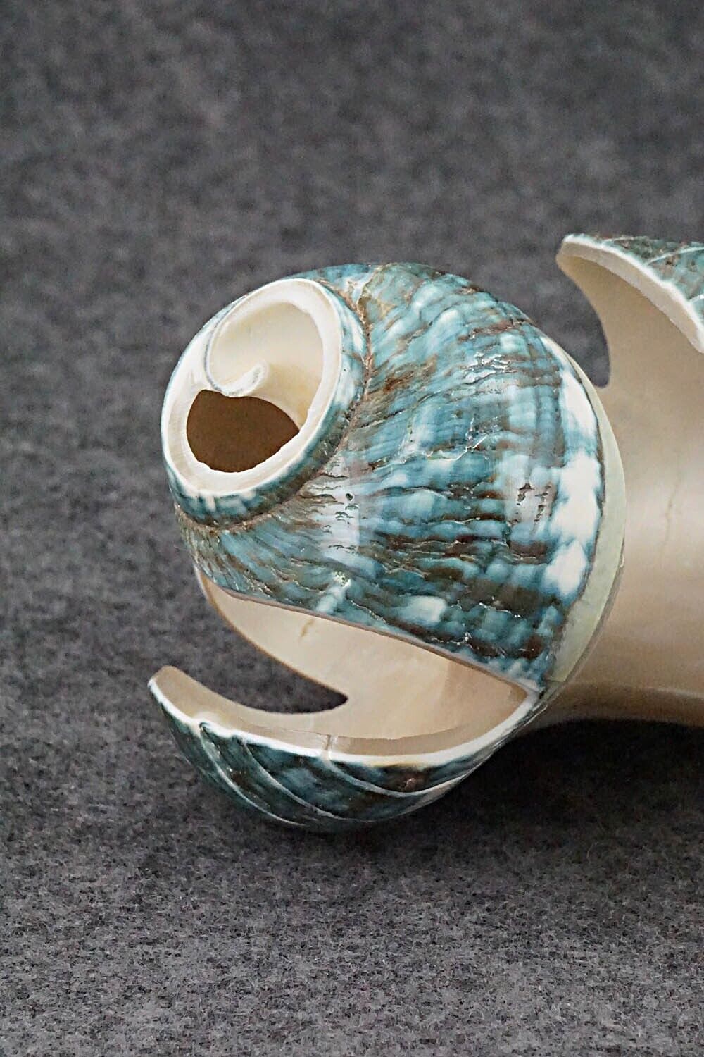 Eagle Zuni Fetish Carving - Delvin Leekya