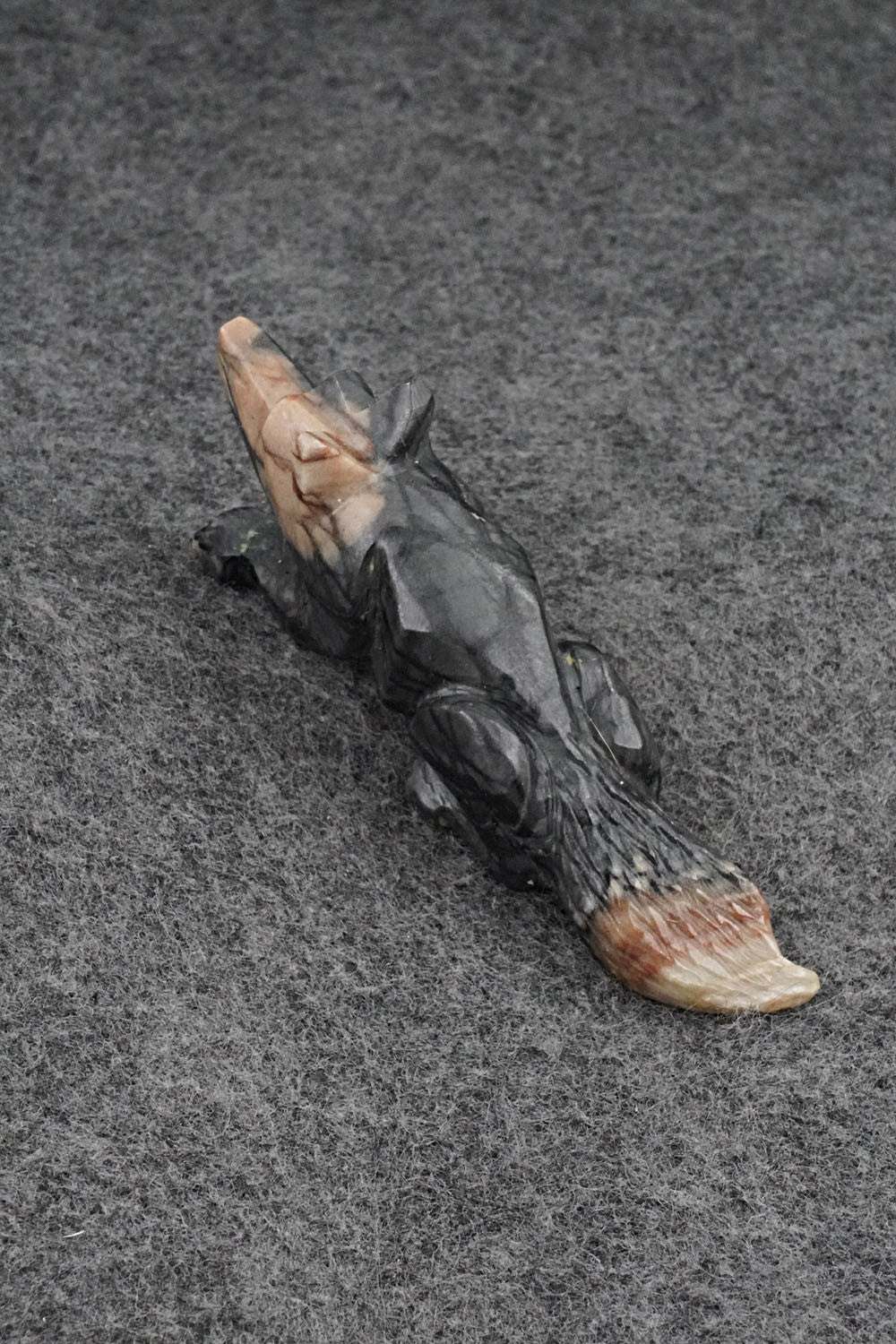 Wolf Zuni Fetish Carving - Tony Mackel