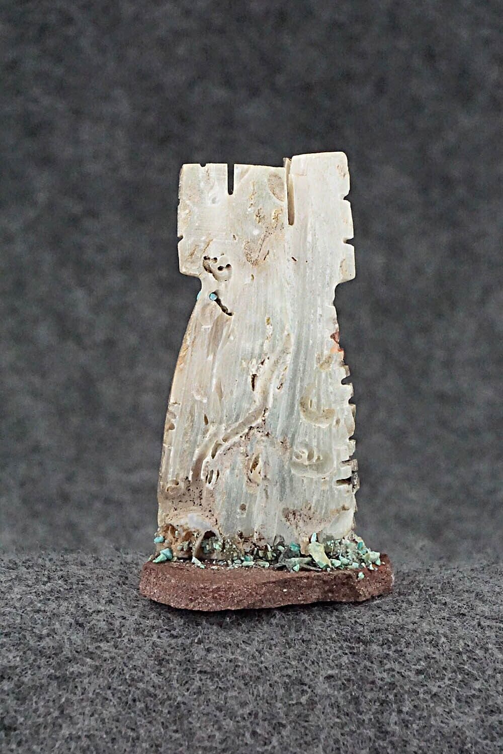 Corn Maiden Zuni Fetish Carving - Carl Etsate