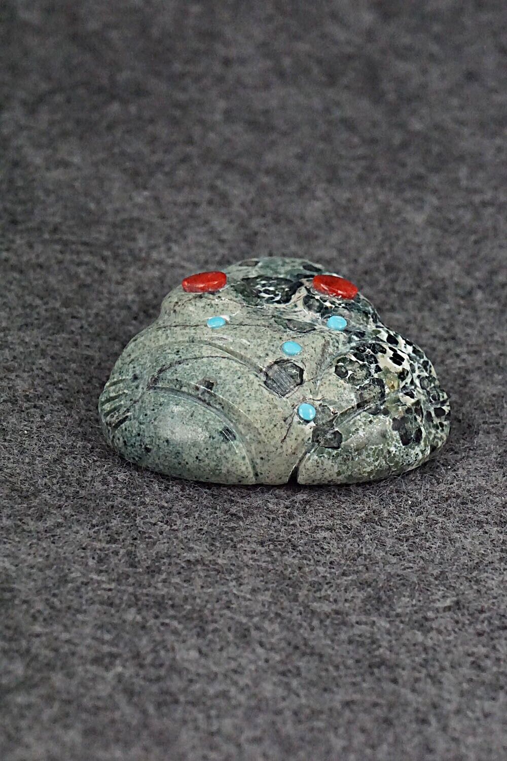 Frog Zuni Fetish Carving - Reynold Lunasee
