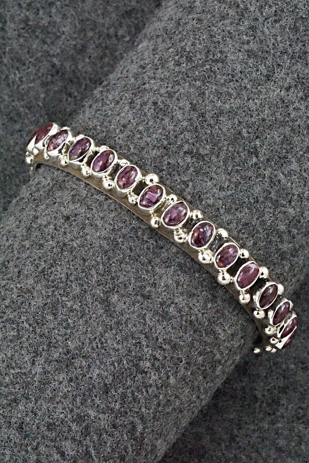 Spiny Oyster & Sterling Silver Bracelet - Darlene Begay