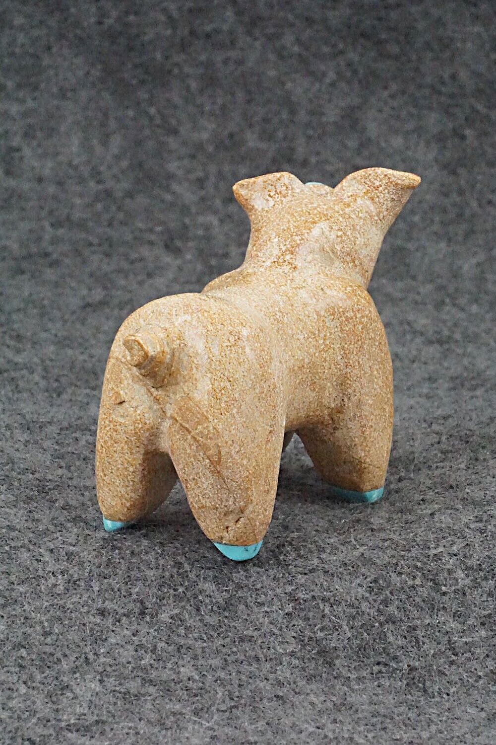 Pig Zuni Fetish Carving - Freddie Leekya