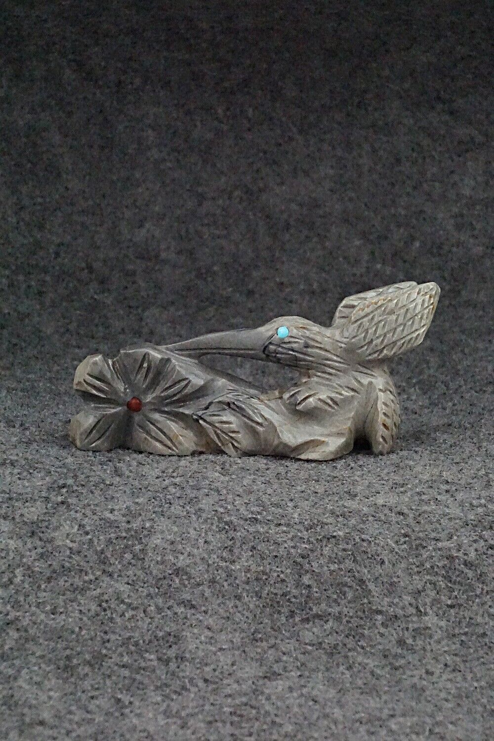 Hummingbird Zuni Fetish Carving - Cody Cheama