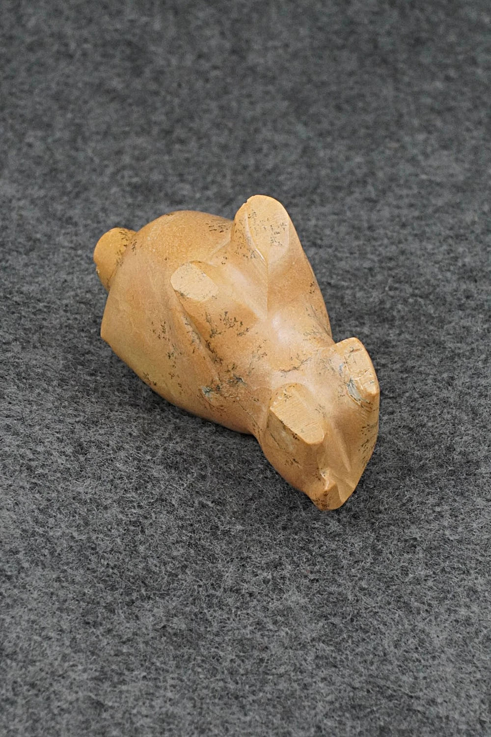 Lion Zuni Fetish Carving - Enrike Leekya