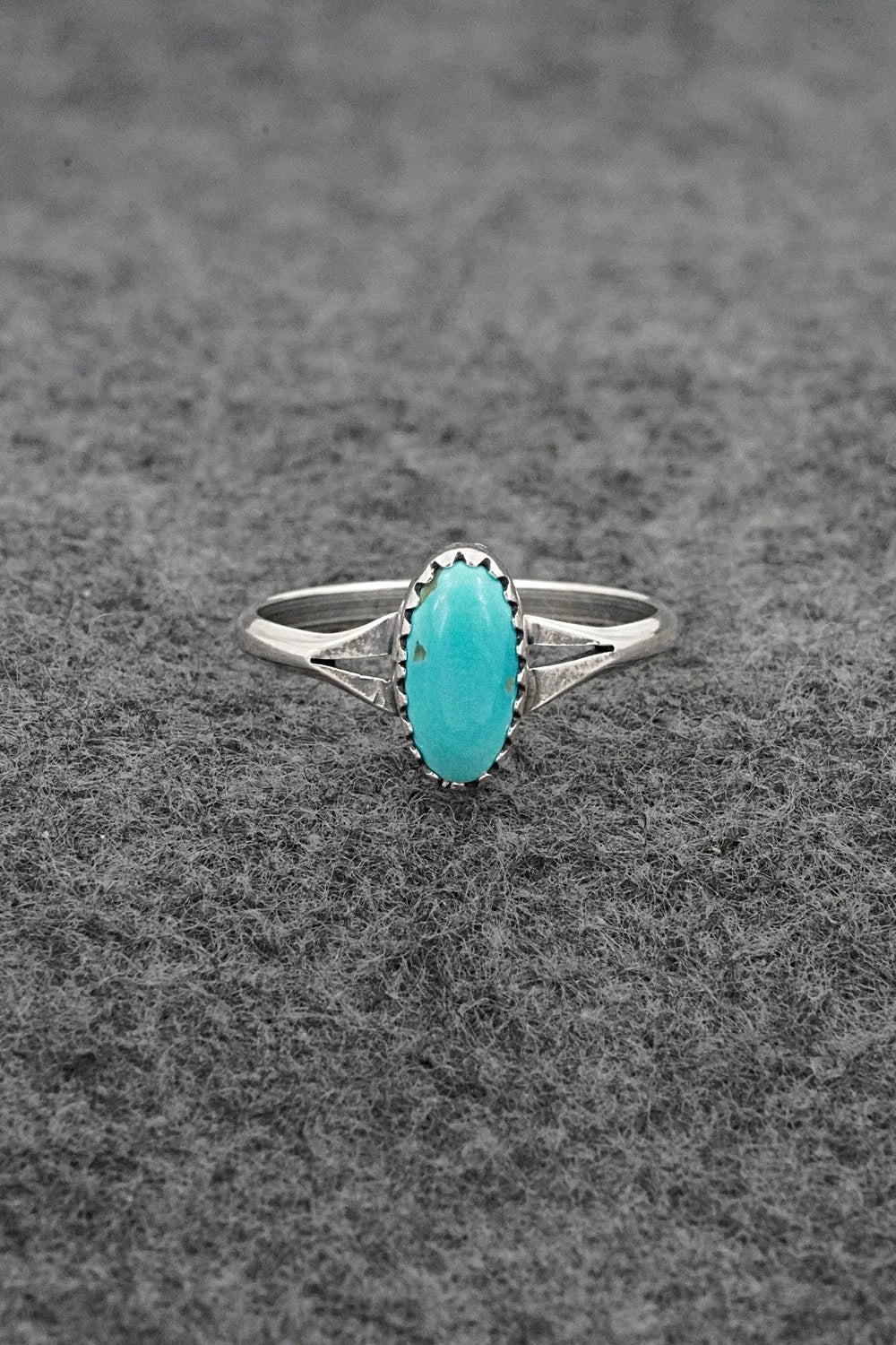 Turquoise & Sterling Silver Ring - Matthew Gordon - Size 8