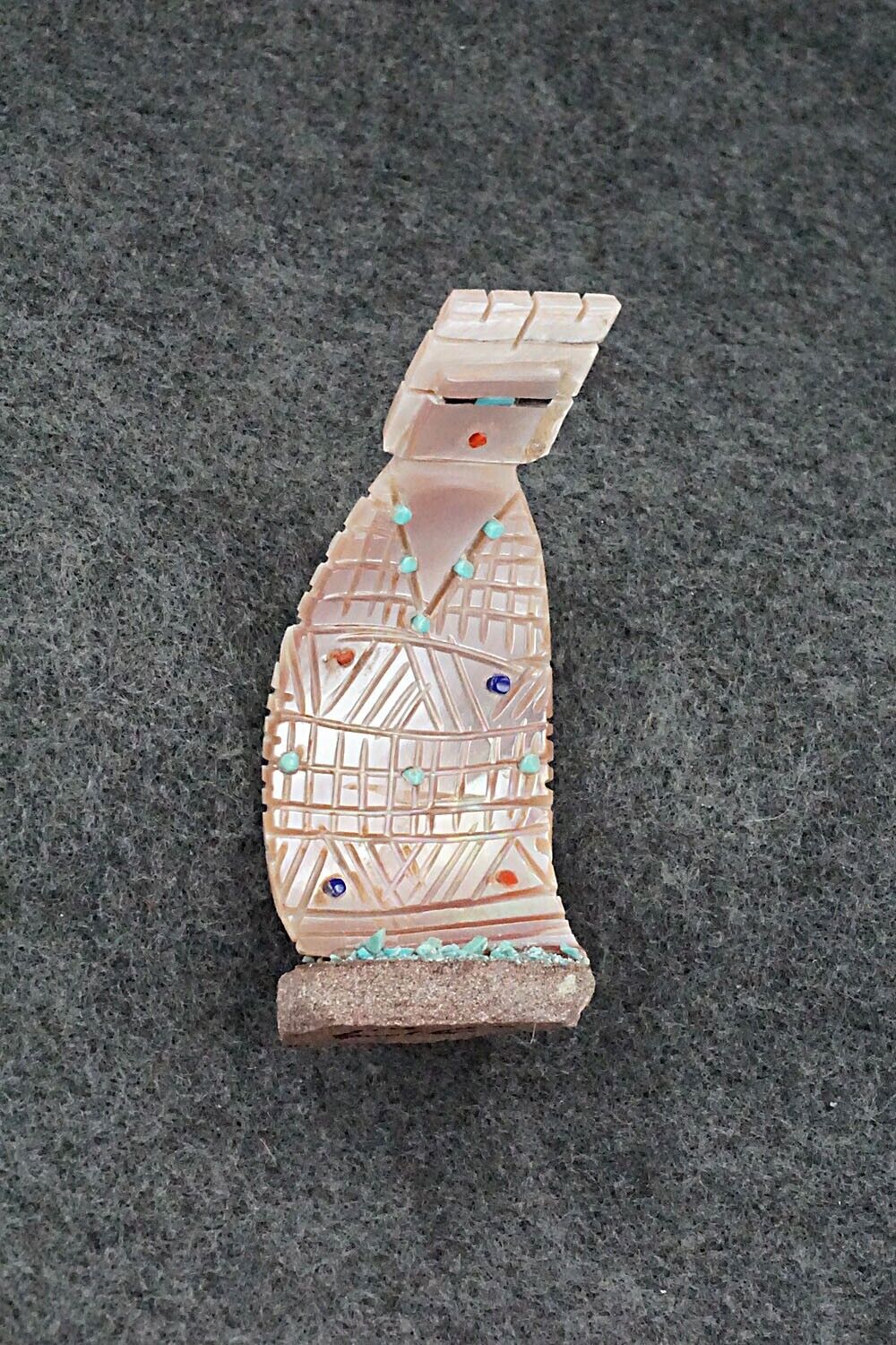 Corn Maiden Zuni Fetish Carving - Carl Etsate