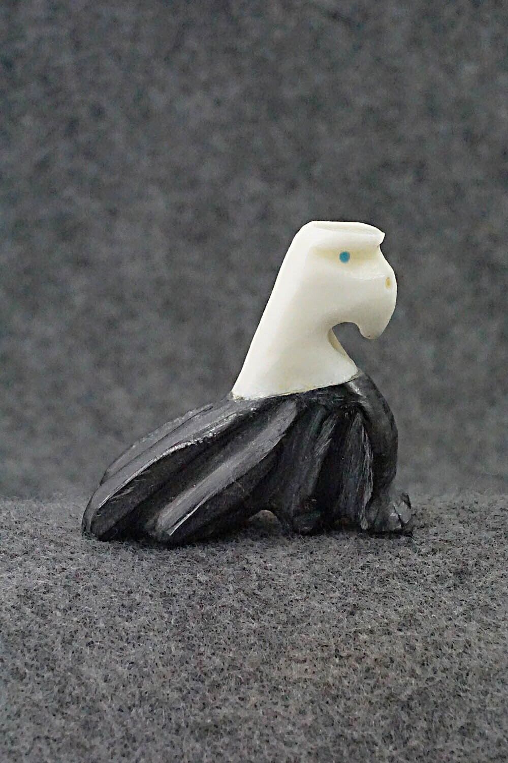 Eagle Zuni Fetish Carving - Kelly Lementino