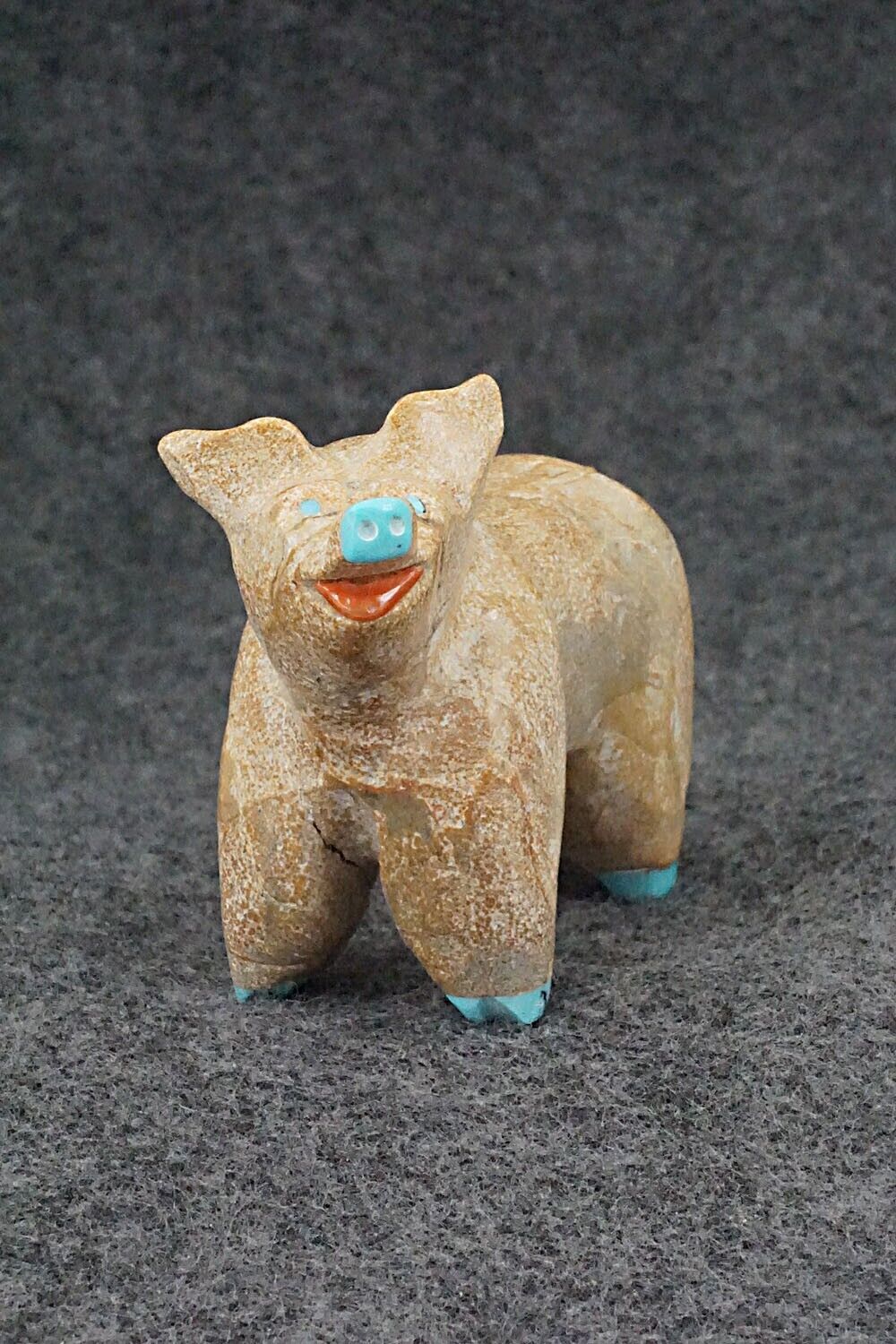 Pig Zuni Fetish Carving - Freddie Leekya