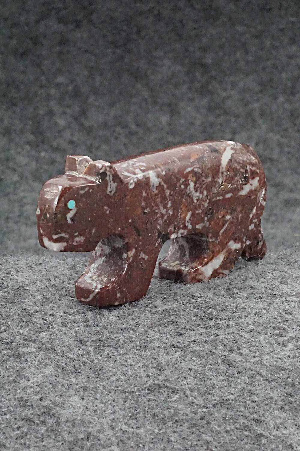 Mountain Lion Zuni Fetish Carving - Bryan Laiwakete