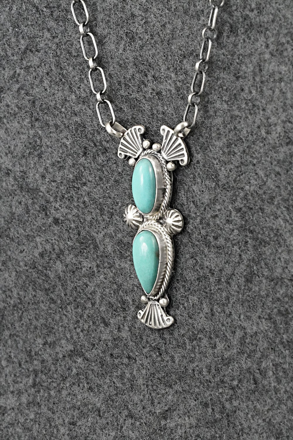 Turquoise & Sterling Silver Necklace - Verley Betone