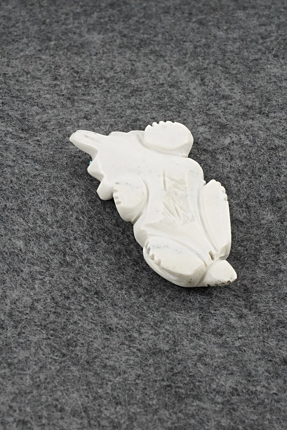 Badger Zuni Fetish Carving - Adrian Cachini