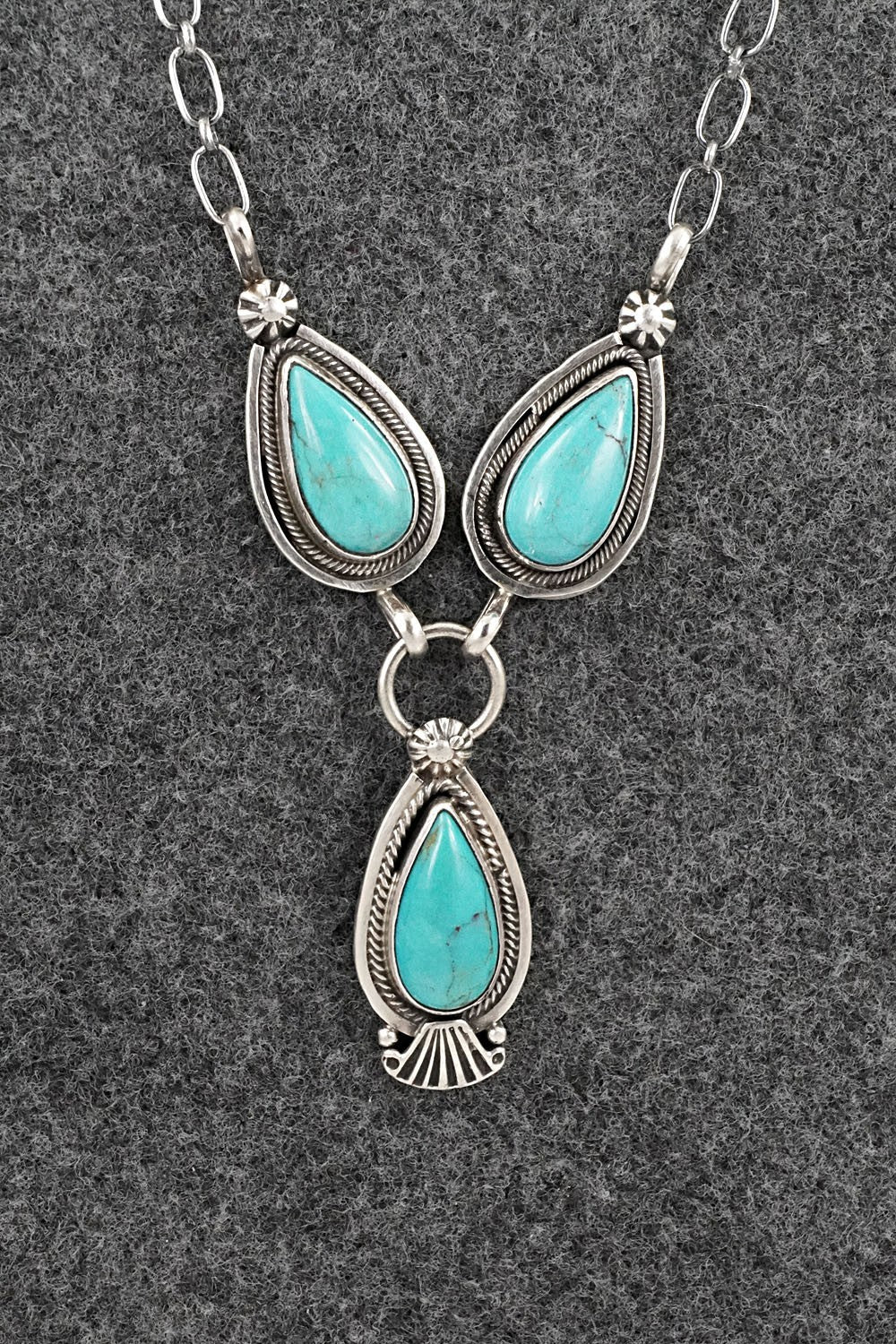 Turquoise & Sterling Silver Necklace - Verley Betone