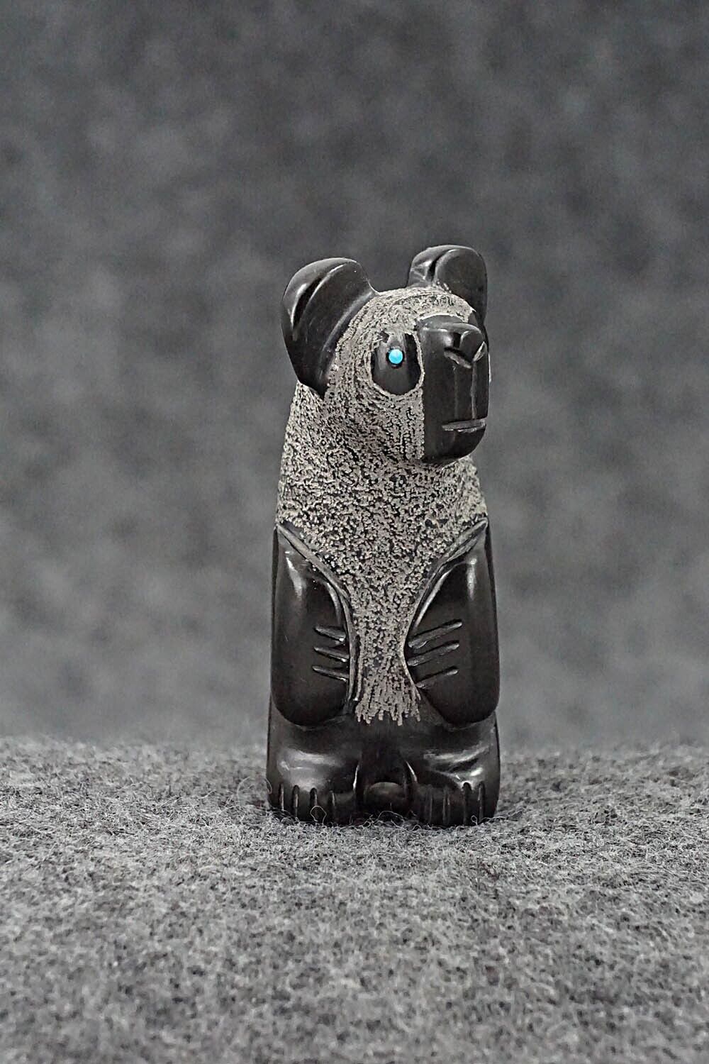 Bear Zuni Fetish Carving - Reynold Lunasee