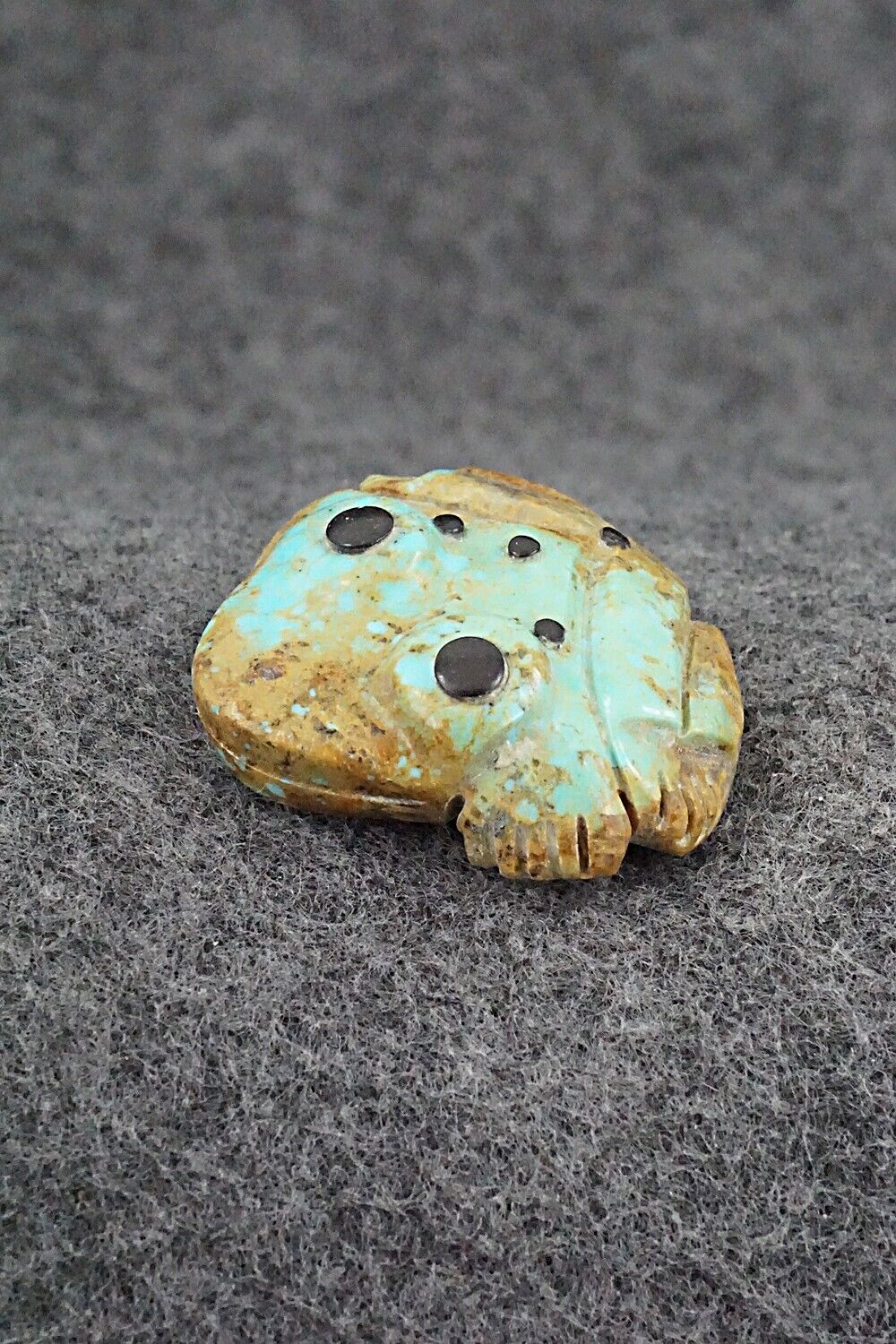 Frog Zuni Fetish Carving - Reynold Lunasee
