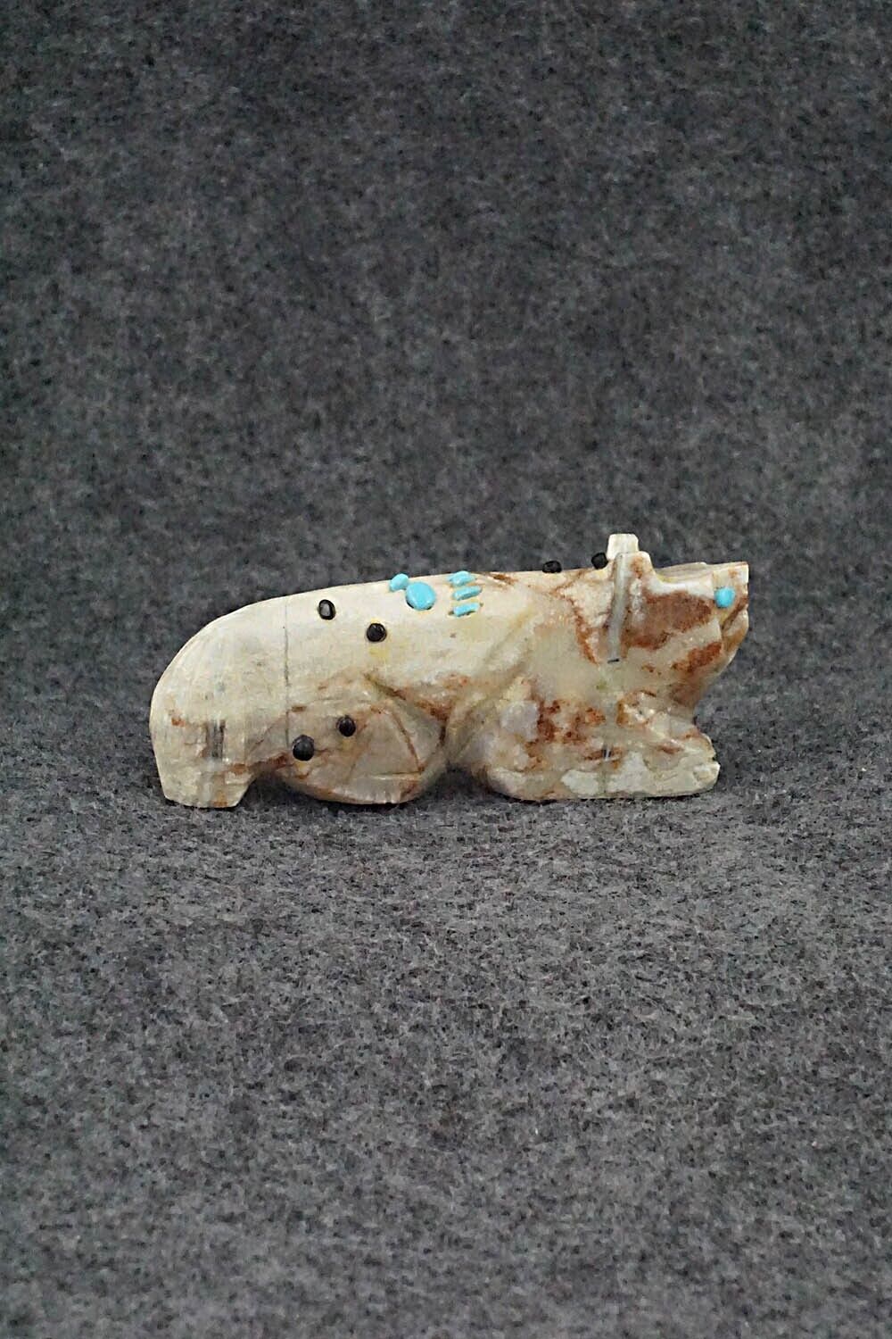 Wolf Zuni Fetish Carving - Danette Laate