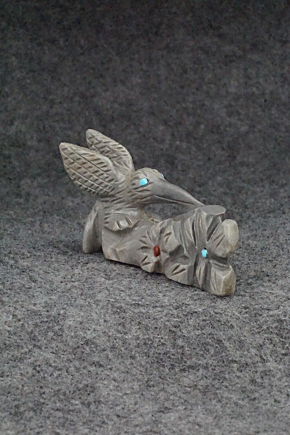 Hummingbird Zuni Fetish Carving - Cody Cheama