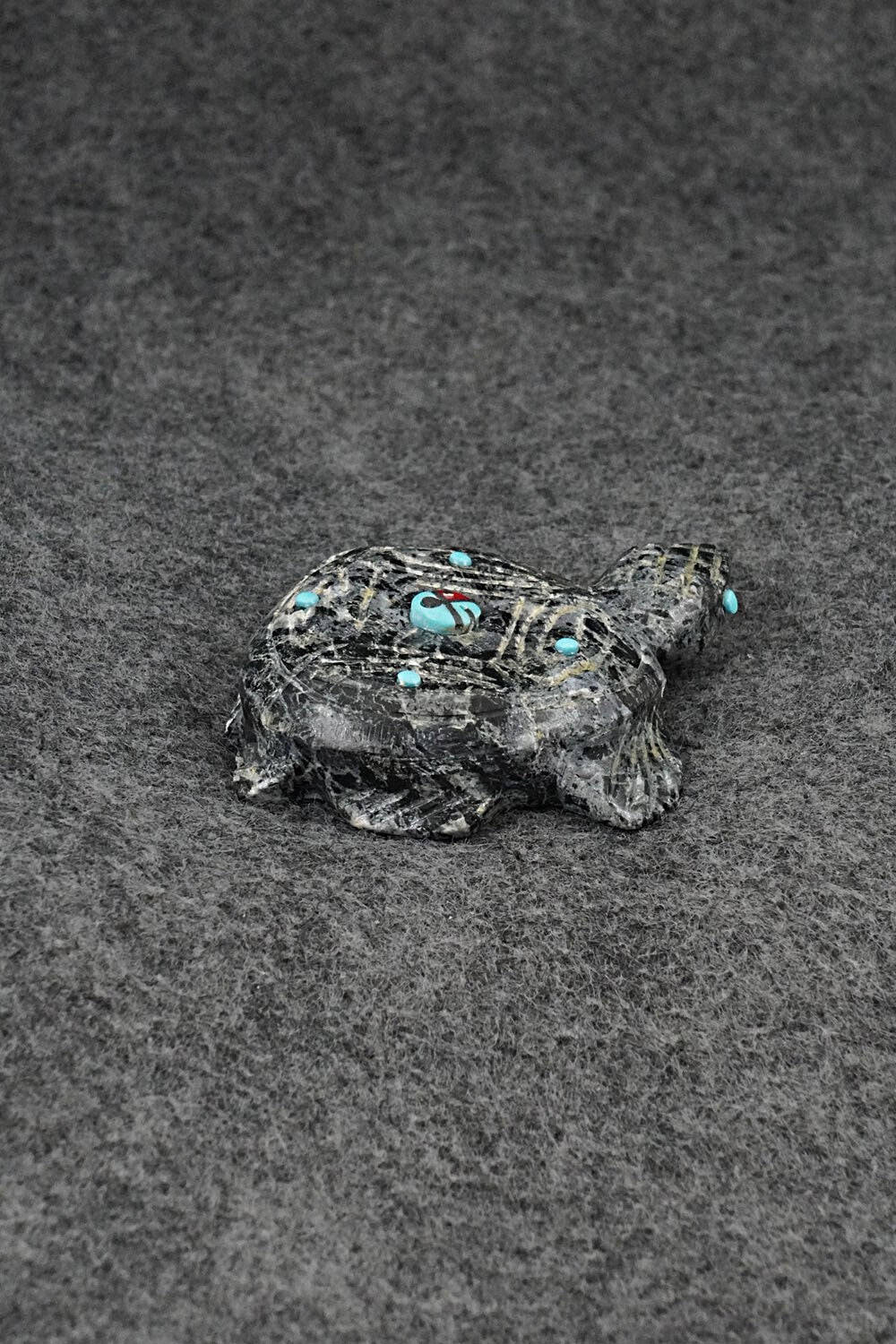 Turtle Zuni Fetish Carving - Danette Laate