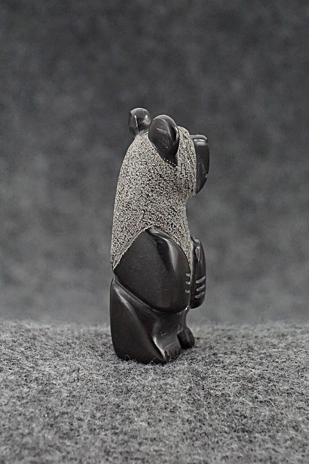Bear Zuni Fetish Carving - Reynold Lunasee