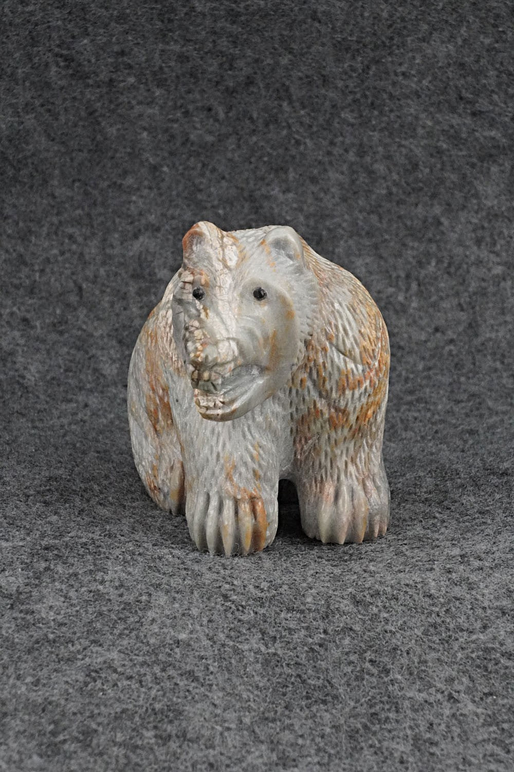 Bear Zuni Fetish Carving - Terrance Panteah