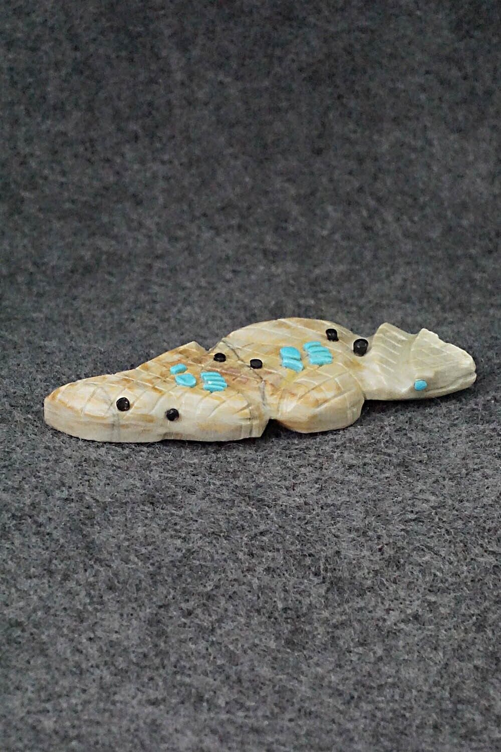 Lizard Zuni Fetish Carving - Danette Laate