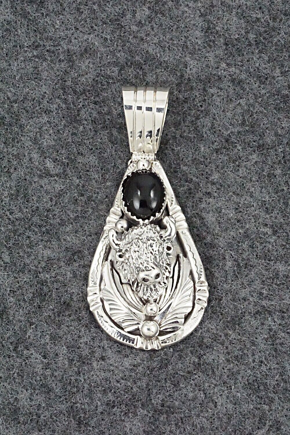 Onyx & Sterling Silver Pendant - Henry Attakai