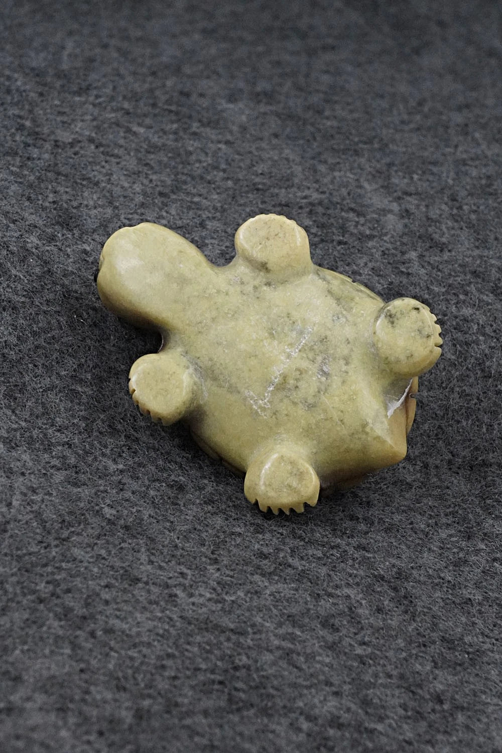 Turtle Zuni Fetish Carving - Reynold Lunasee